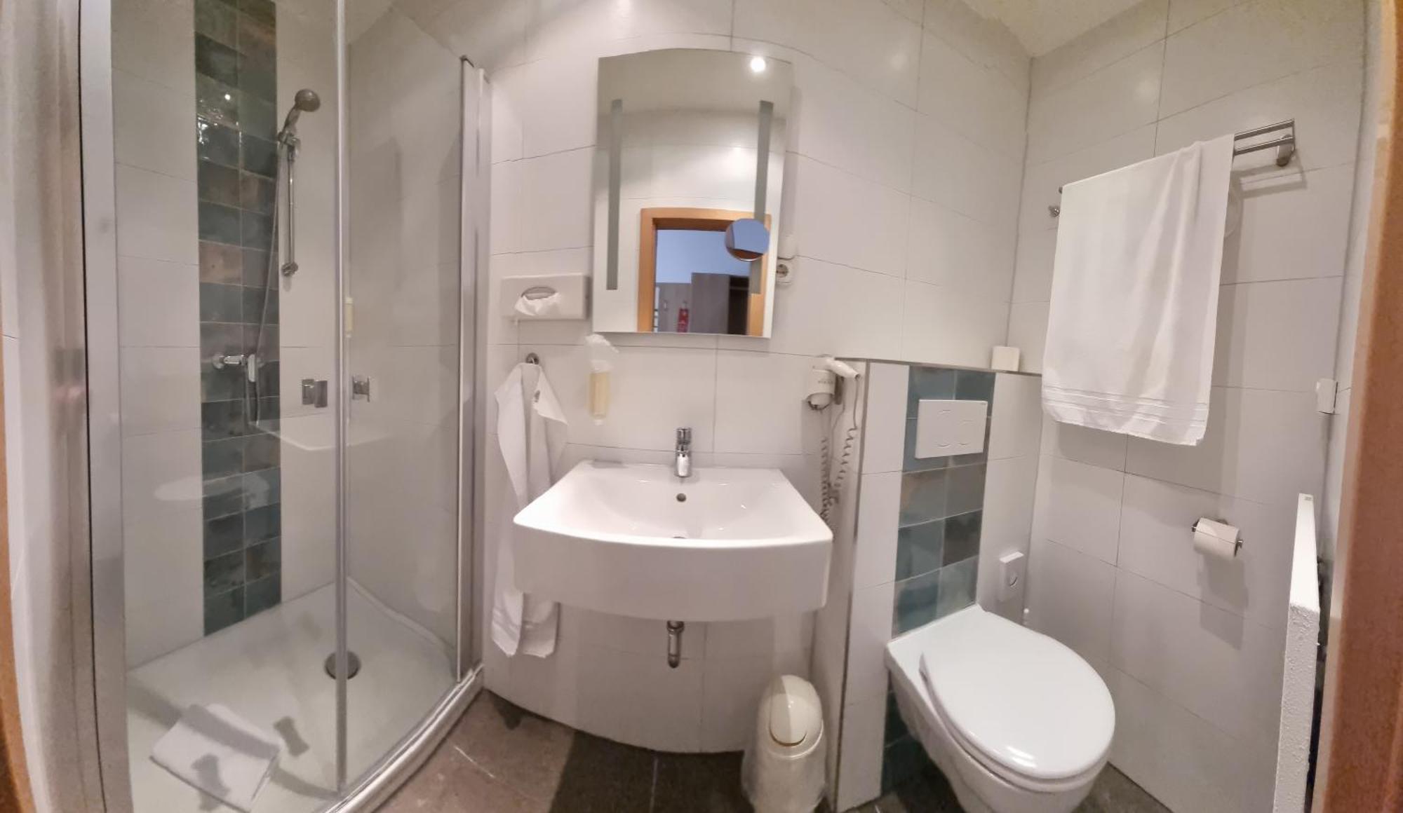 Kraeuterhotel & Restaurant Heidejaeger Mulmshorn Zewnętrze zdjęcie