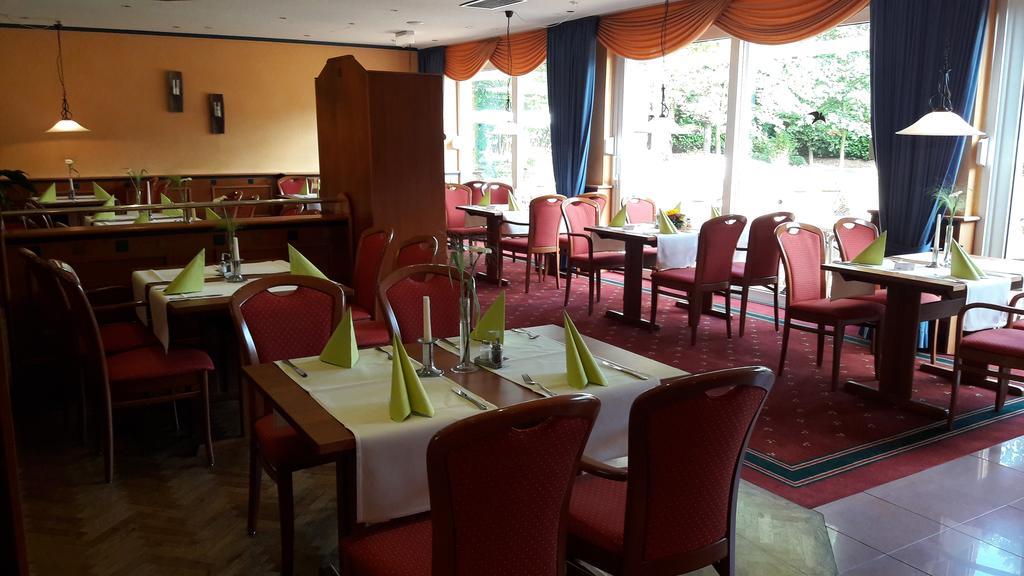 Kraeuterhotel & Restaurant Heidejaeger Mulmshorn Zewnętrze zdjęcie