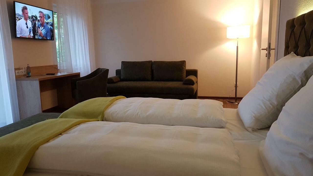 Kraeuterhotel & Restaurant Heidejaeger Mulmshorn Zewnętrze zdjęcie