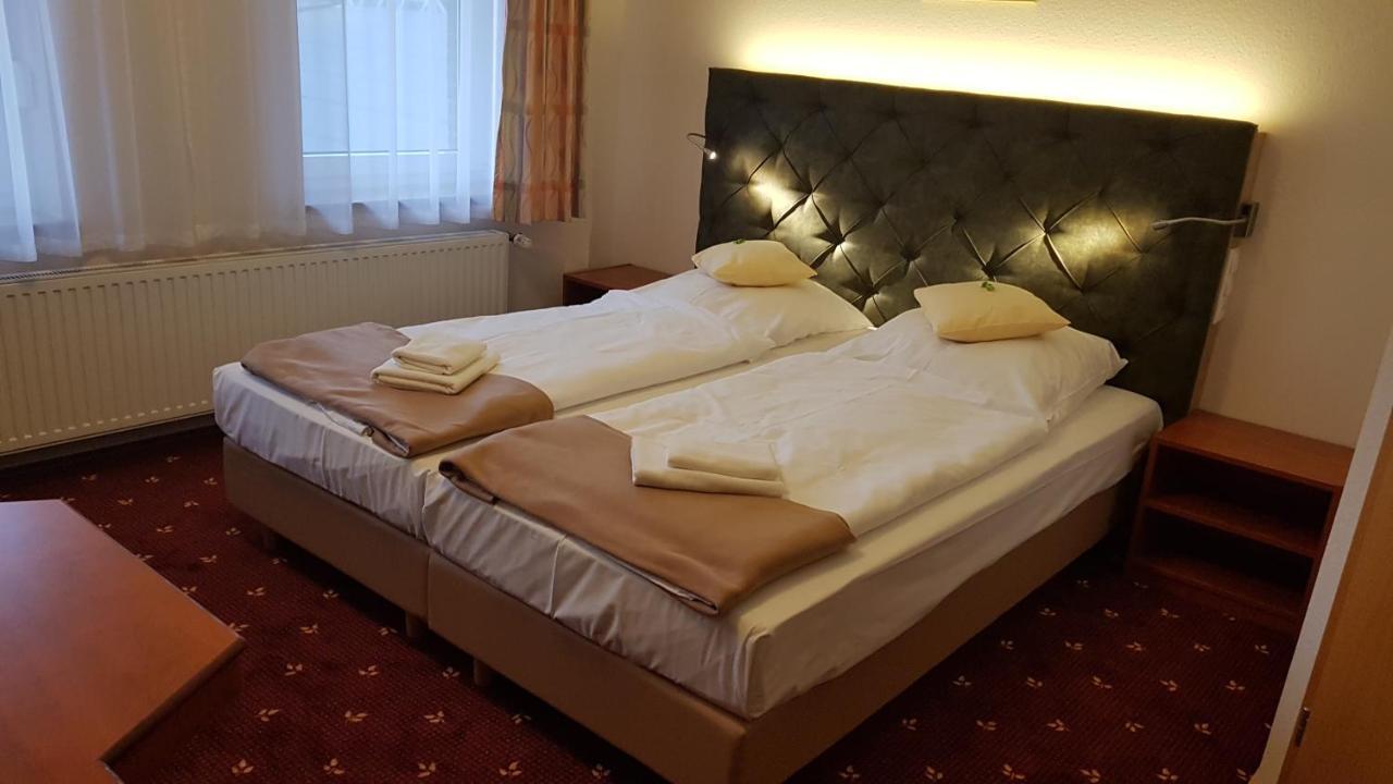 Kraeuterhotel & Restaurant Heidejaeger Mulmshorn Zewnętrze zdjęcie